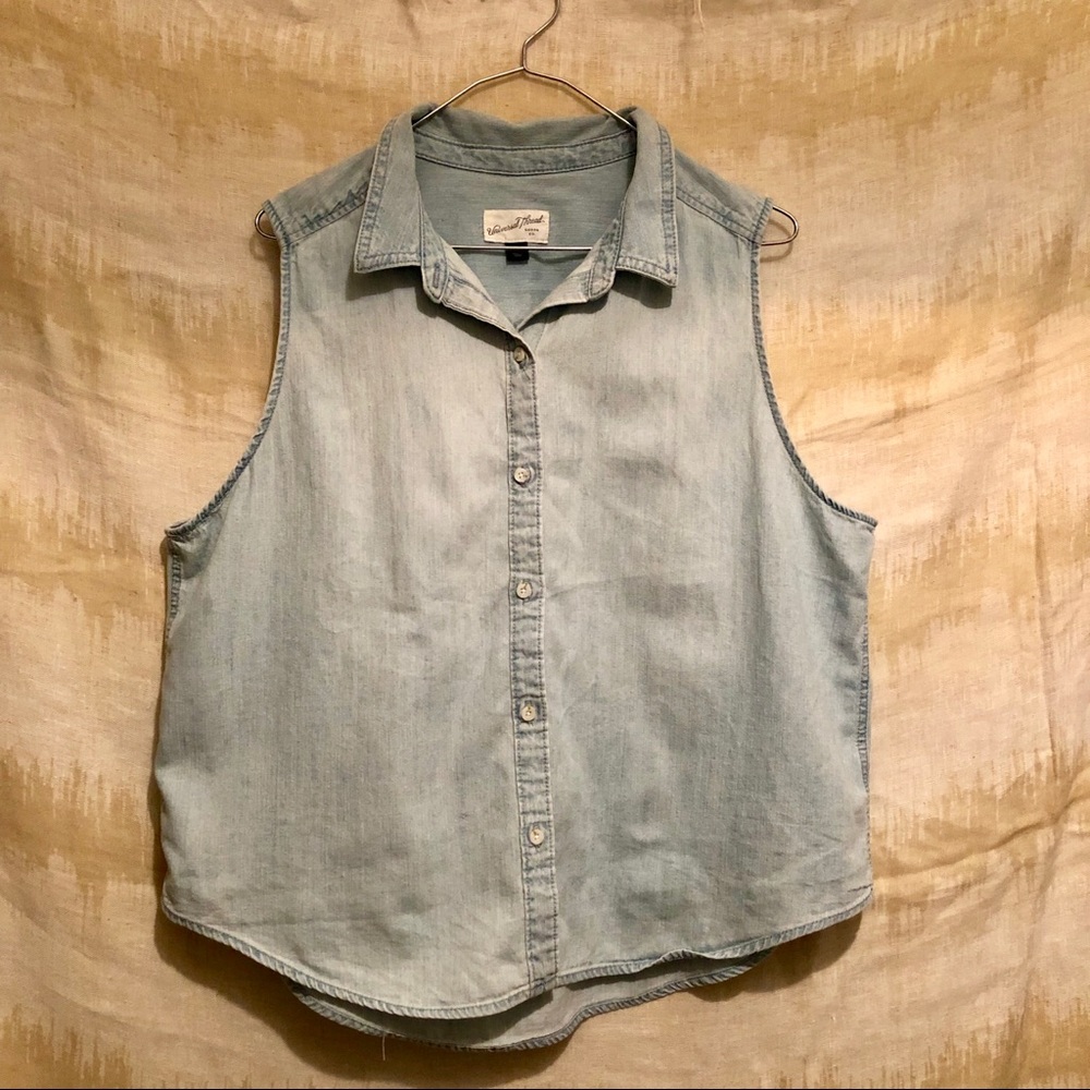 Universal Thread | Sleeveless Denim Shirt |Size L